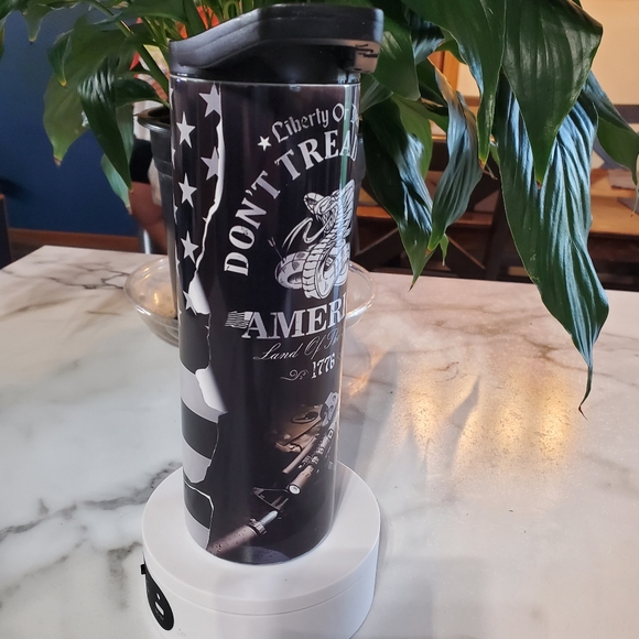 DON'T TREAD ON ME 20oz Tumbler with duo lids 🎉sale - Picture 9 of 9